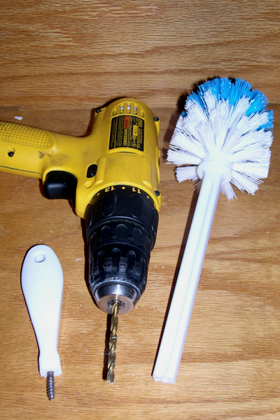 Both parts of the handle are drilled to accept a 1/4